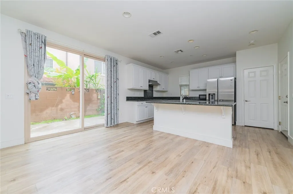 Additional image 5 of 160 Pathway, Irvine, CA 92618