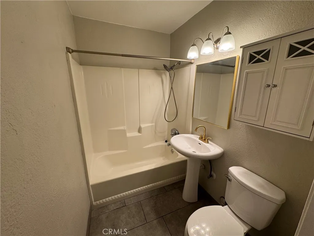 Additional image 44 of 428 E Montrose St, Rialto, CA 92376