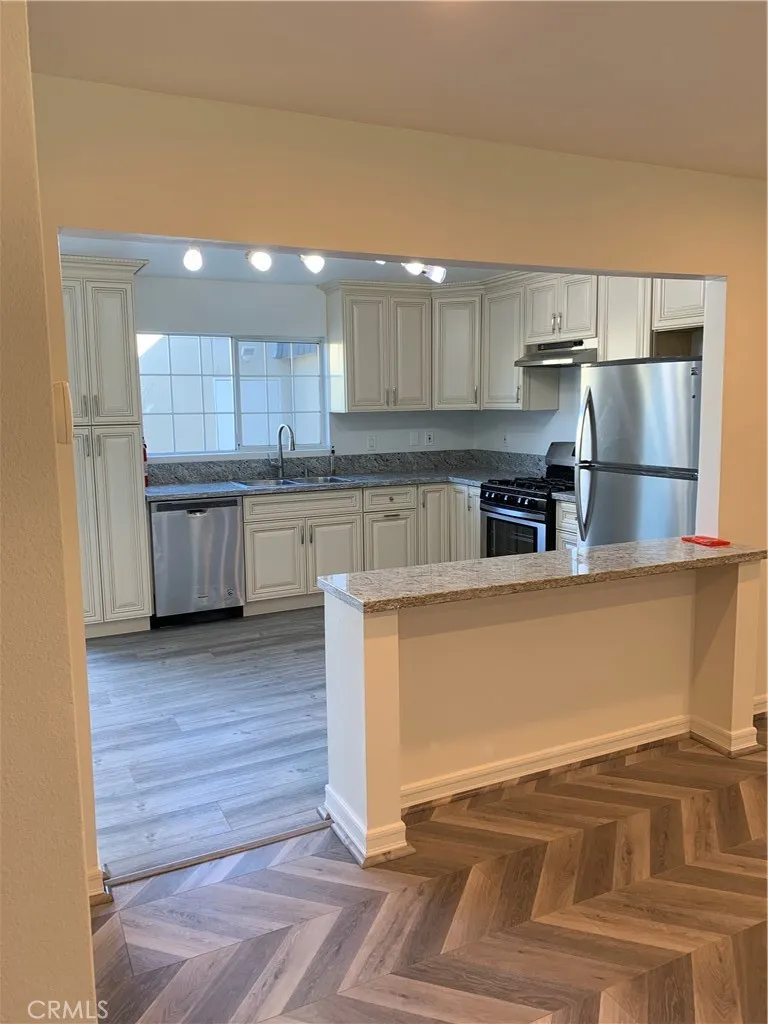 Additional image 19 of 19234 Hamlin St, Reseda, CA 91335