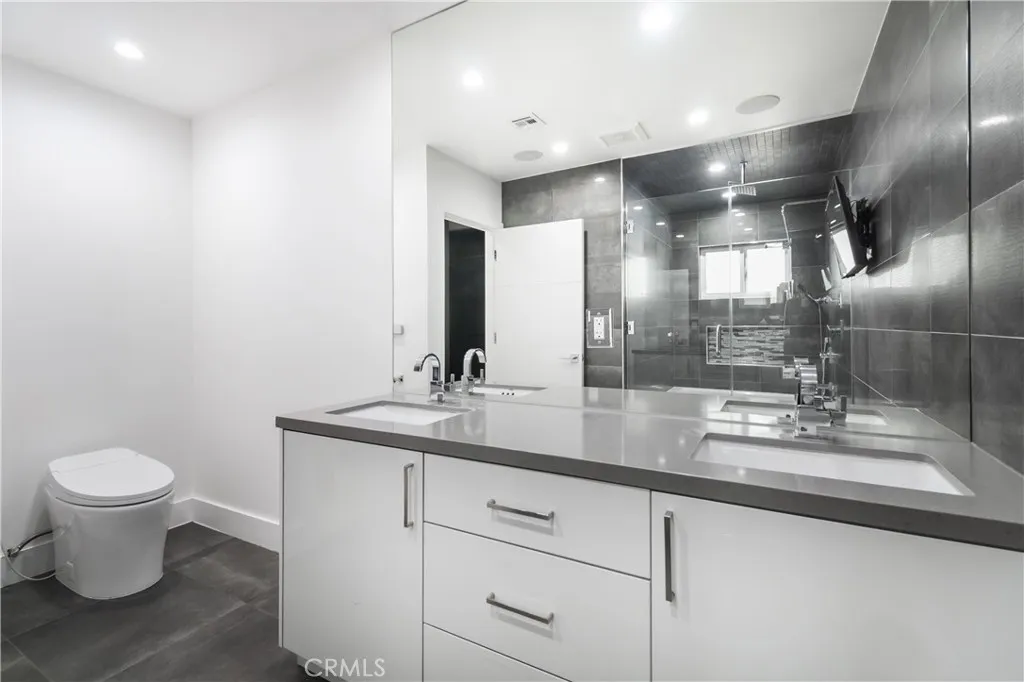 Additional image 69 of 6230 Beeman Avenue, North Hollywood, CA 91606