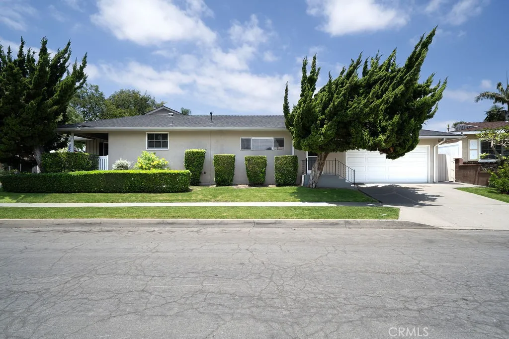 Additional image 66 of 2542 Vuelta Grande Ave, Long Beach, CA 90815