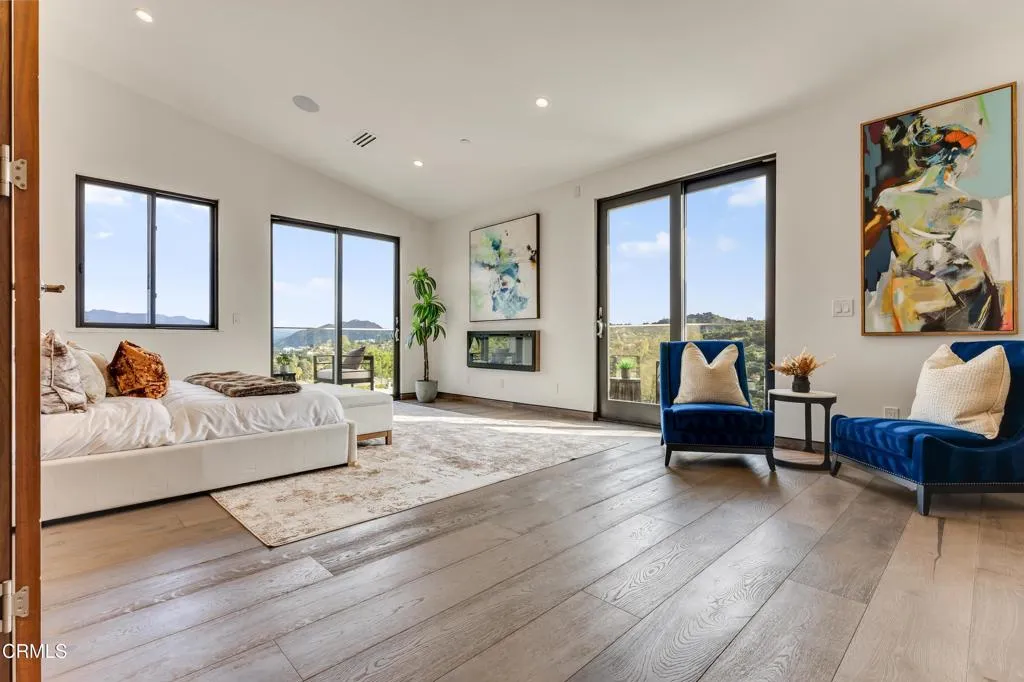 Additional image 92 of 12480 Viewcrest Road, Los Angeles, CA 91604