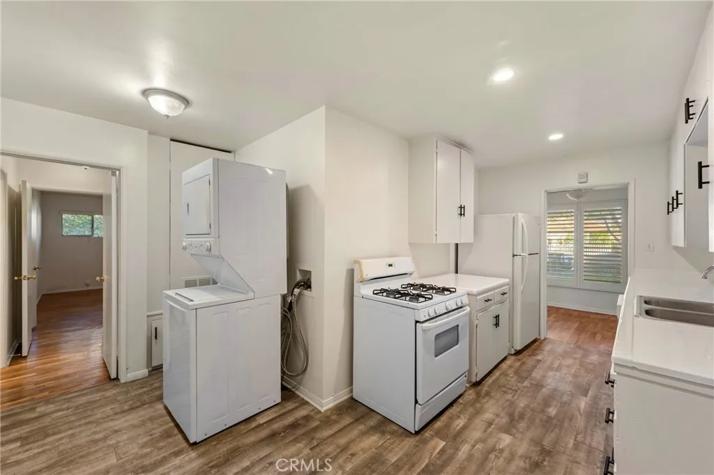 Additional image 16 of 4181 Tujunga, Studio City, CA 91604