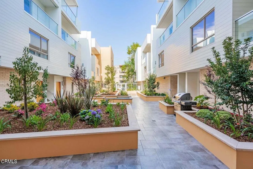 Additional image 17 of 137 S Wilson Avenue Unit 210, Pasadena, CA 91106