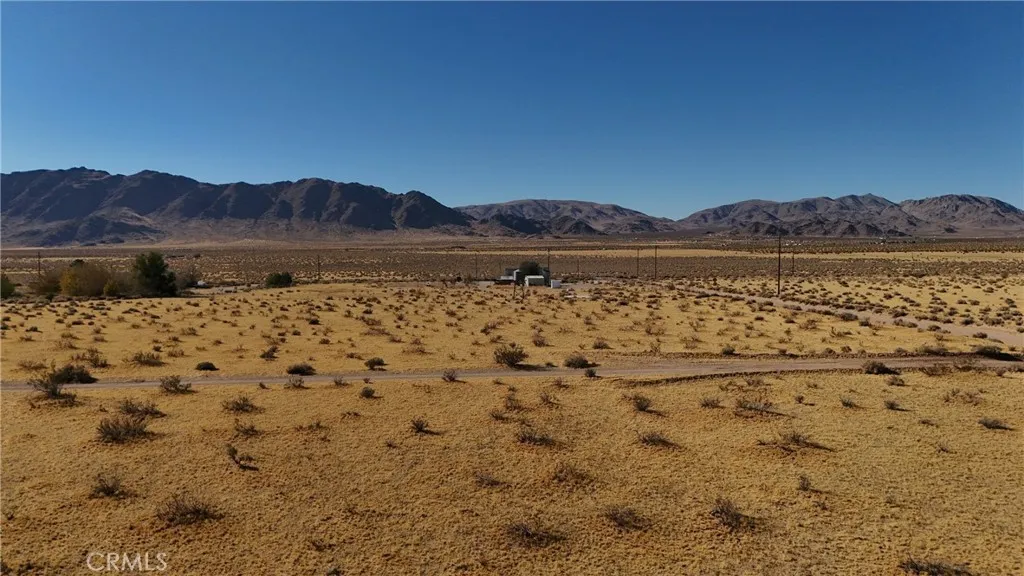 Additional image 10 of 713 Waalew Road, Lucerne Valley, CA 92356
