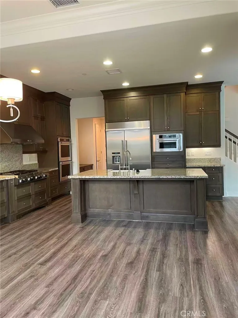 Additional image 28 of 31 Swift, Lake Forest, CA 92630