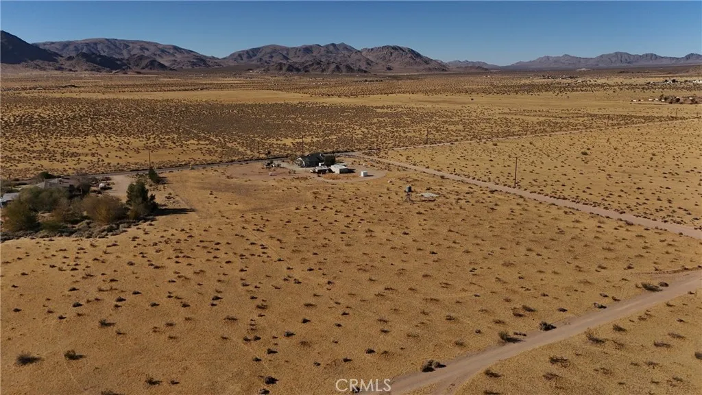 Additional image 16 of 713 Waalew Road, Lucerne Valley, CA 92356