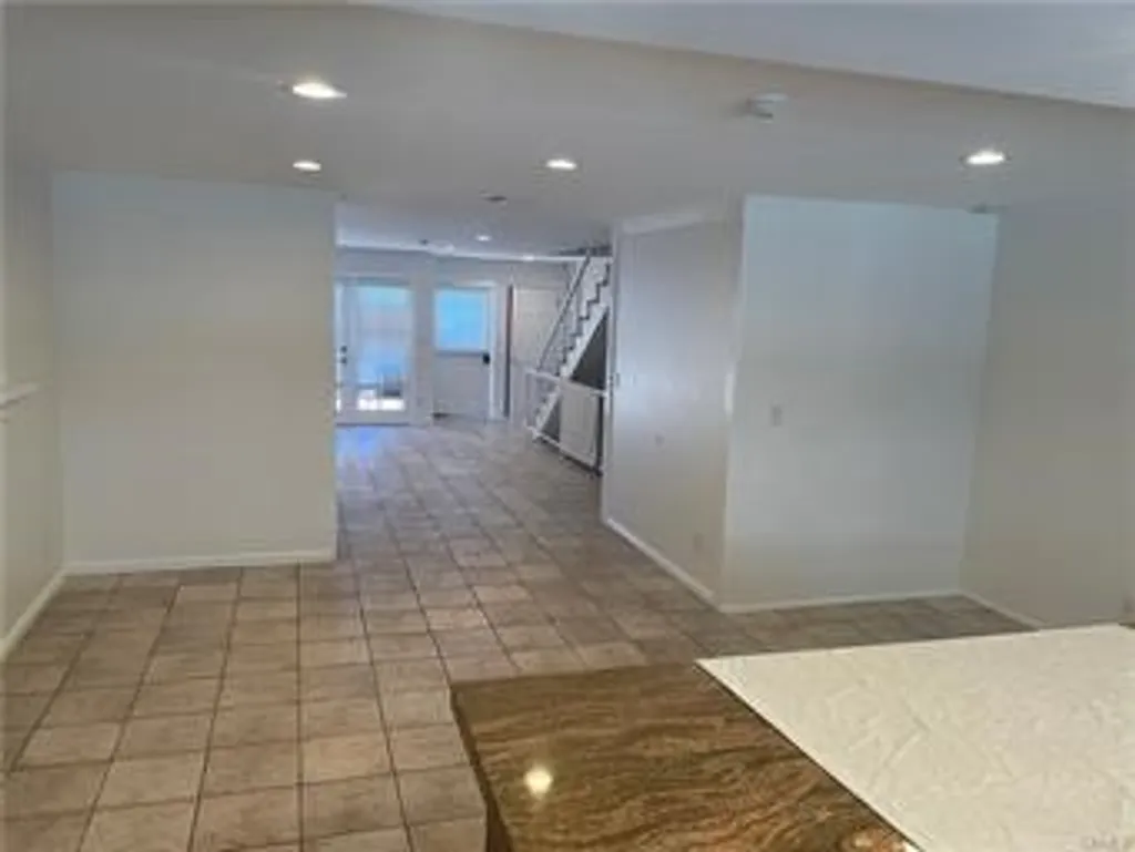 Additional image 8 of 240 S Broadway Ave Unit 9, Redondo Beach, CA 90277