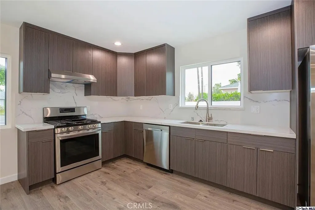 Additional image 28 of 10424 Woodley Avenue, Granada Hills, CA 91344