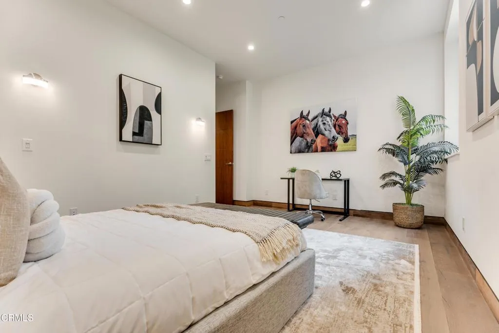 Additional image 115 of 12480 Viewcrest Road, Los Angeles, CA 91604