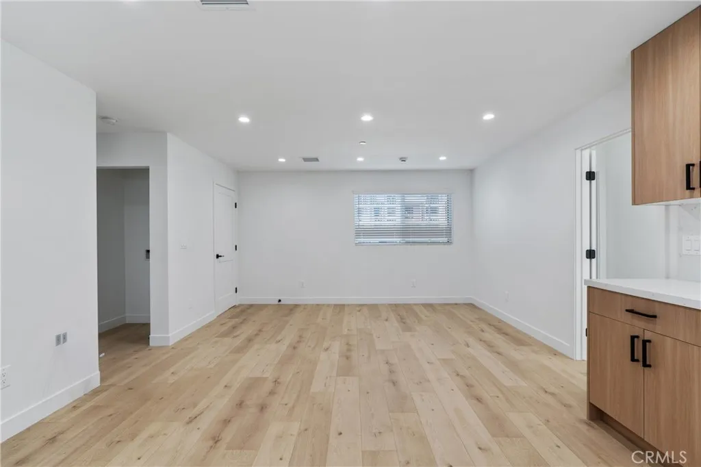 Additional image 10 of 11140 Woodley Avenue Unit 1/2, Granada Hills, CA 91344