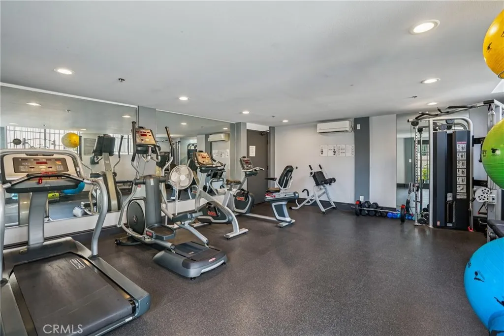 Additional image 38 of 11162 Camarillo St Unit 106, West Toluca Lake, CA 91602