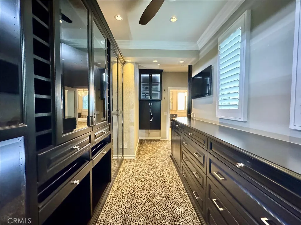 Additional image 14 of 19 Momento, Irvine, CA 92603