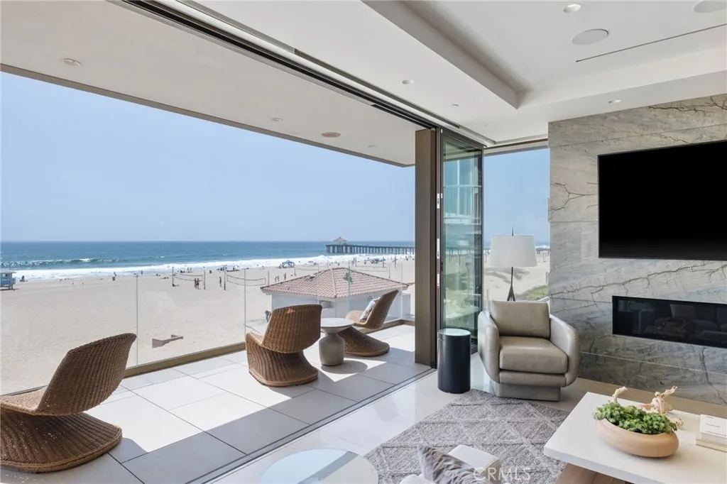 Additional image 97 of 716 The Strand, Manhattan Beach, CA 90266