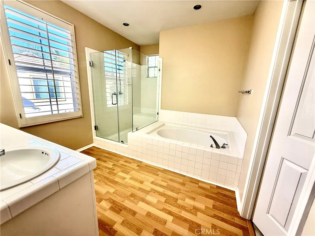 Additional image 63 of 36 Del Ventura, Irvine, CA 92606