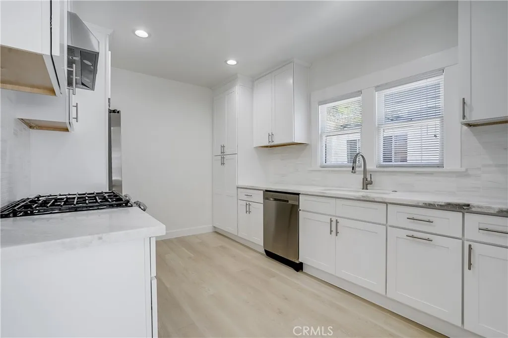 Additional image 28 of 122 Belmont Ave, Long Beach, CA 90803