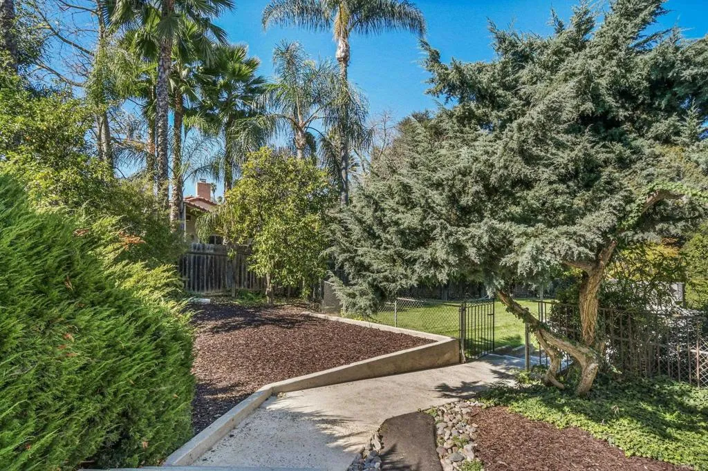 Additional image 132 of 1051 Via Rancho Parkway, Escondido, CA 92029