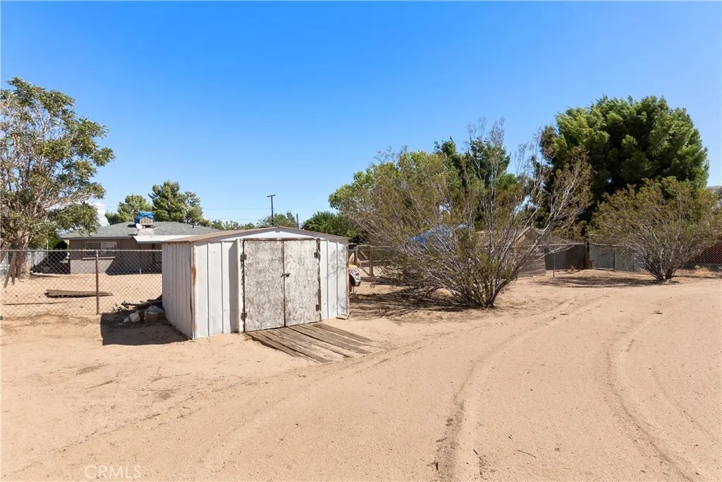 Additional image 32 of 18742 Vine Street, Hesperia, CA 92345