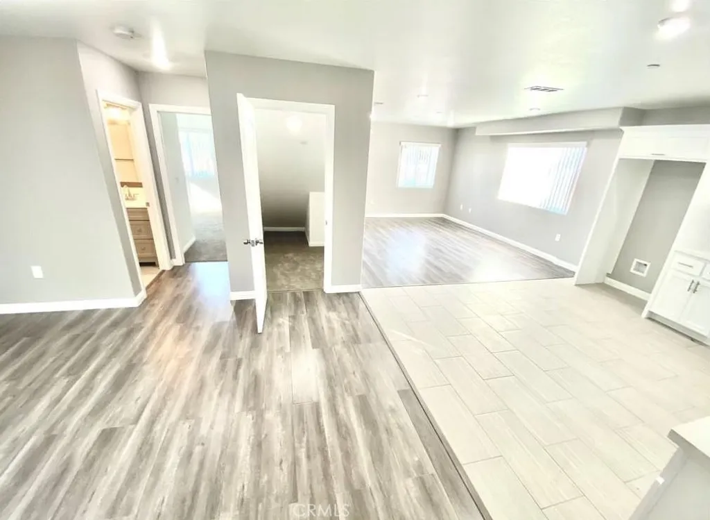 Additional image 9 of 10617 S Broadway, Los Angeles, CA 90003