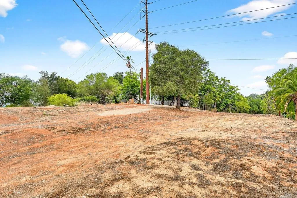 Additional image 38 of 2147 Sunset Drive, Escondido, CA 92025