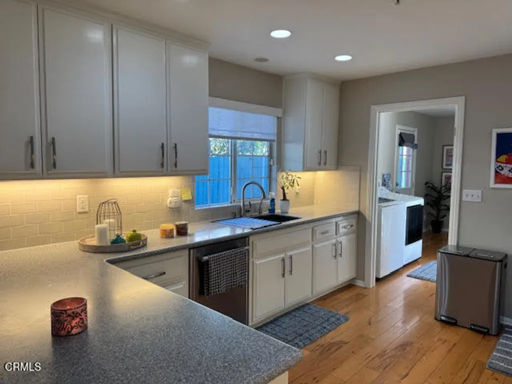 Additional image 3 of 10975 Darling Road, Ventura, CA 93004