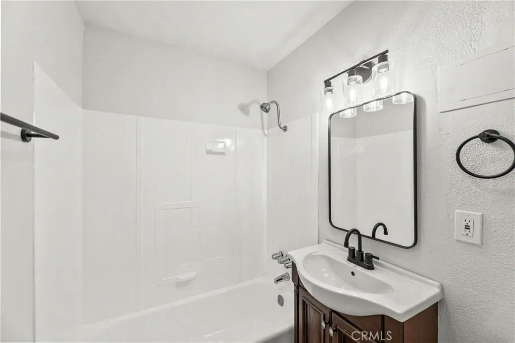 Additional image 45 of 44140 Lightwood Ave, Lancaster, CA 93534