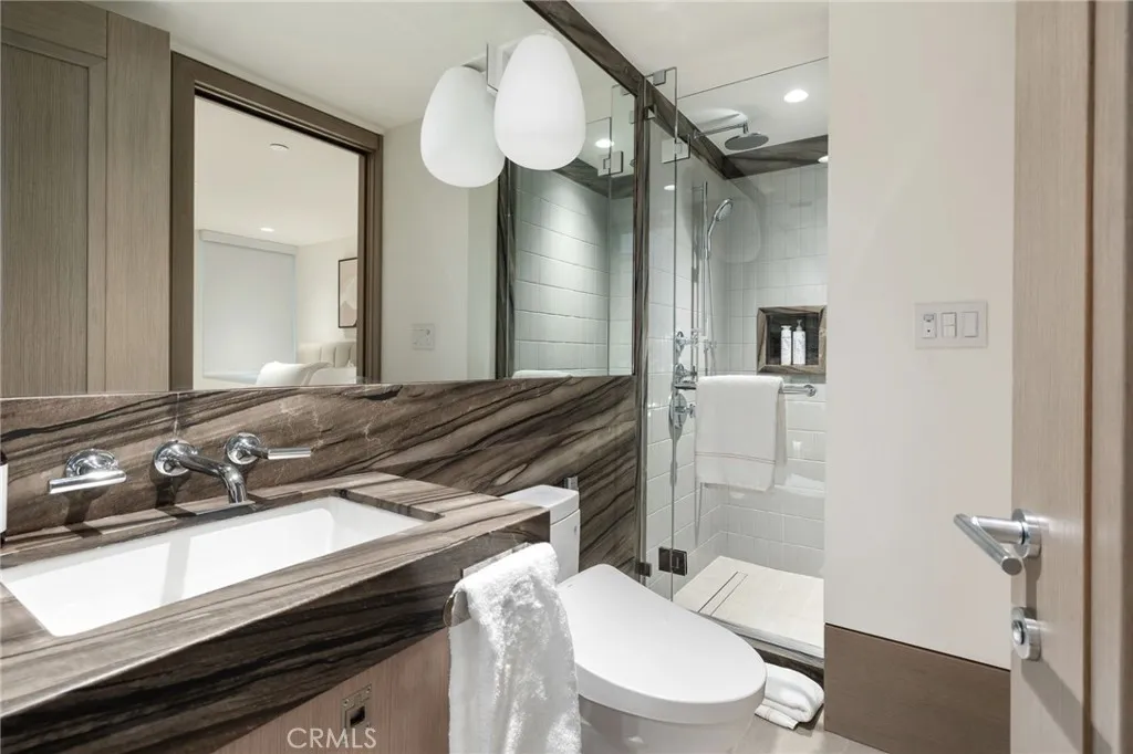 Additional image 133 of 716 The Strand, Manhattan Beach, CA 90266