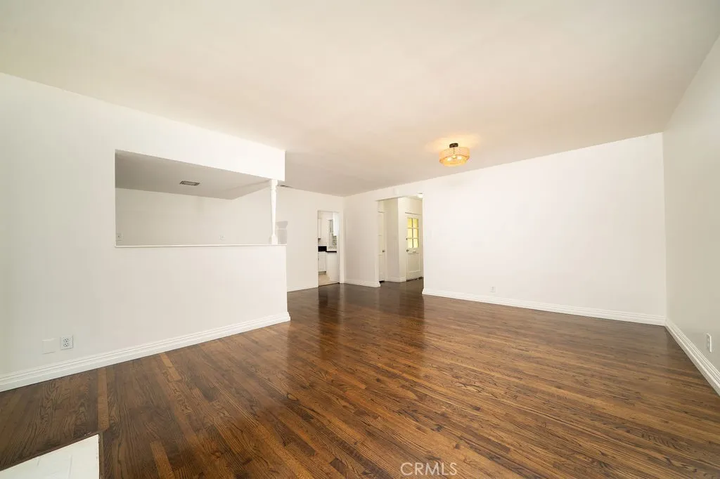 Additional image 7 of 2542 Vuelta Grande Ave, Long Beach, CA 90815