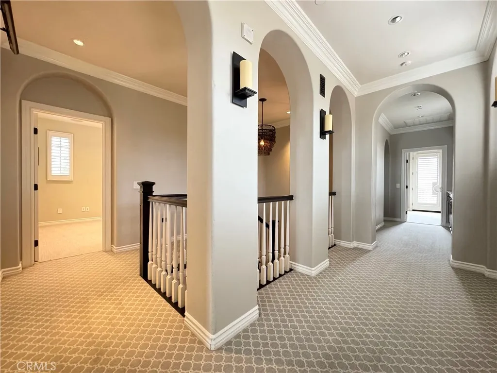 Additional image 16 of 19 Momento, Irvine, CA 92603