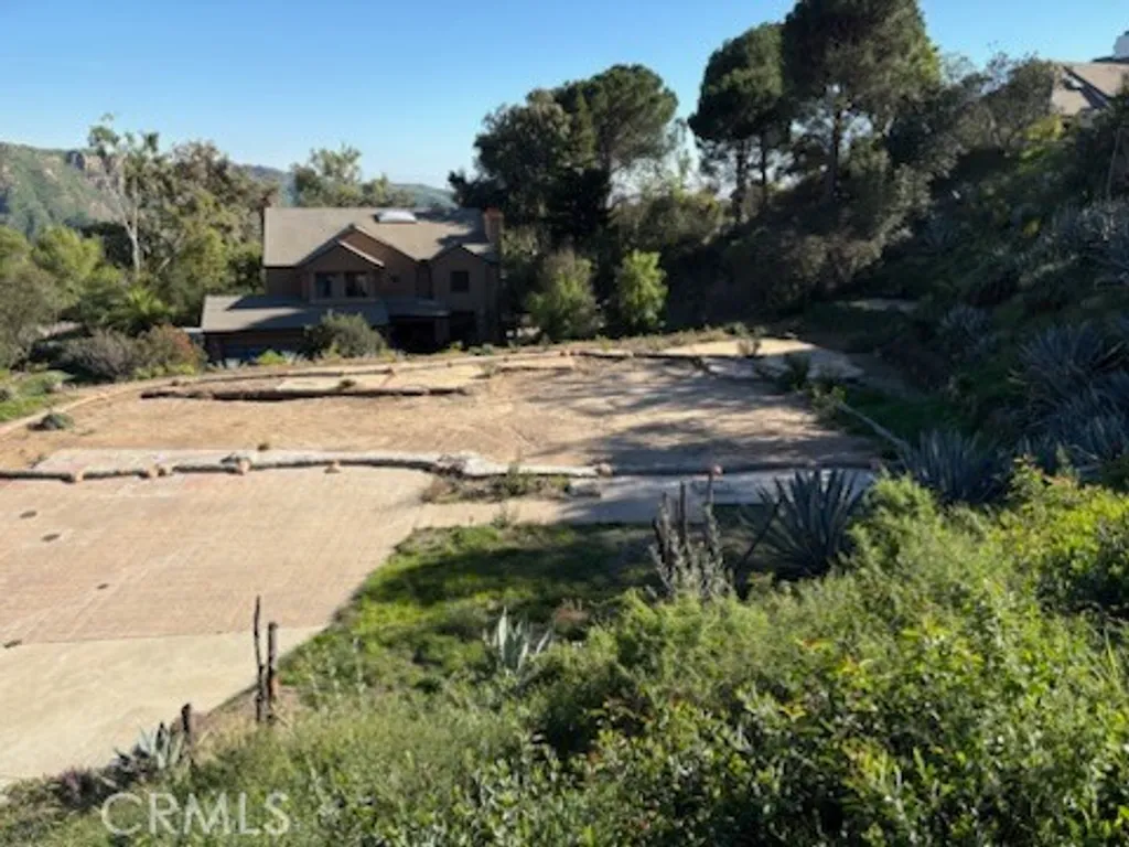 Additional image 7 of 23422 W Copacabana St, Malibu, CA 90265