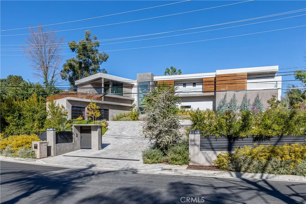 Additional image 15 of 19333 Rosita Street, Tarzana, CA 91356