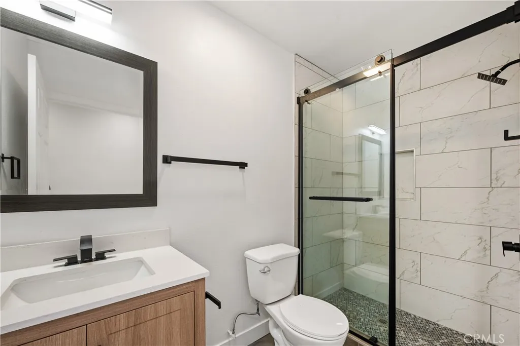 Additional image 10 of 759 E 25 St, Los Angeles, CA 90011