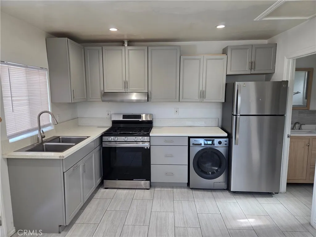 Additional image 8 of 17728 Willard Street Unit A, Reseda, CA 91335