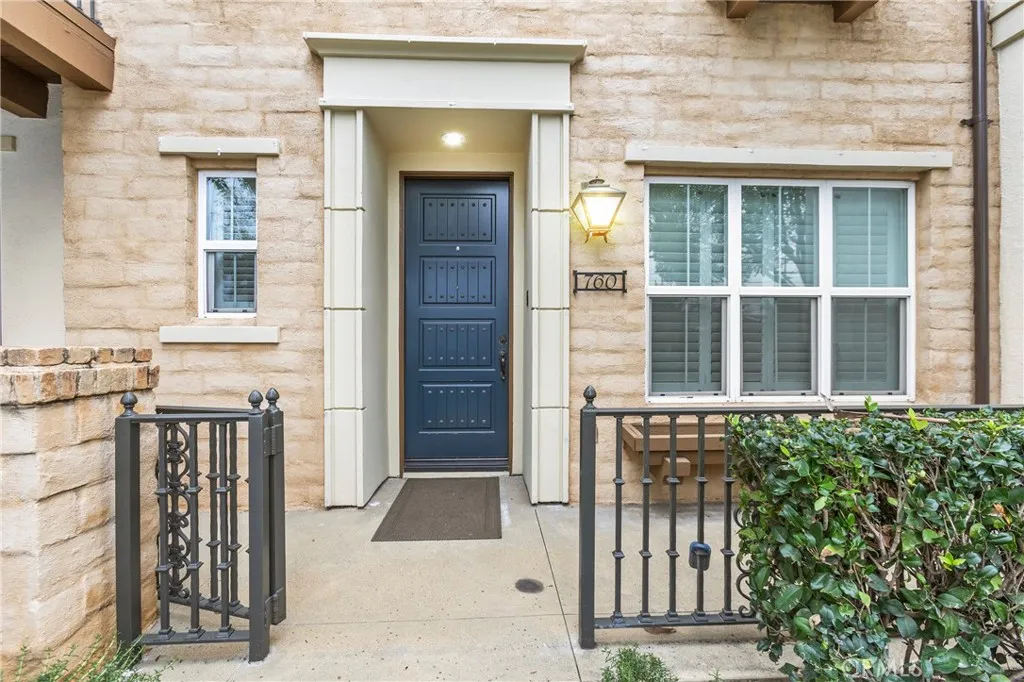 Additional image 3 of 760 S Olive St, Anaheim, CA 92805