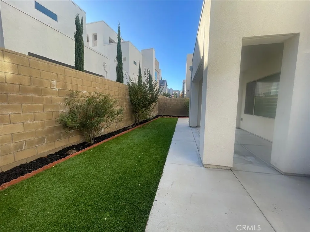 Additional image 111 of 170 Episode, Irvine, CA 92618