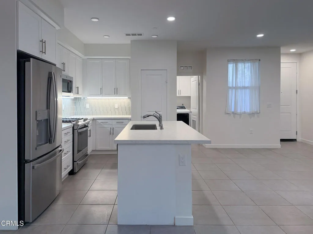 Additional image 6 of 1568 E Thompson Boulevard, Ventura, CA 93001