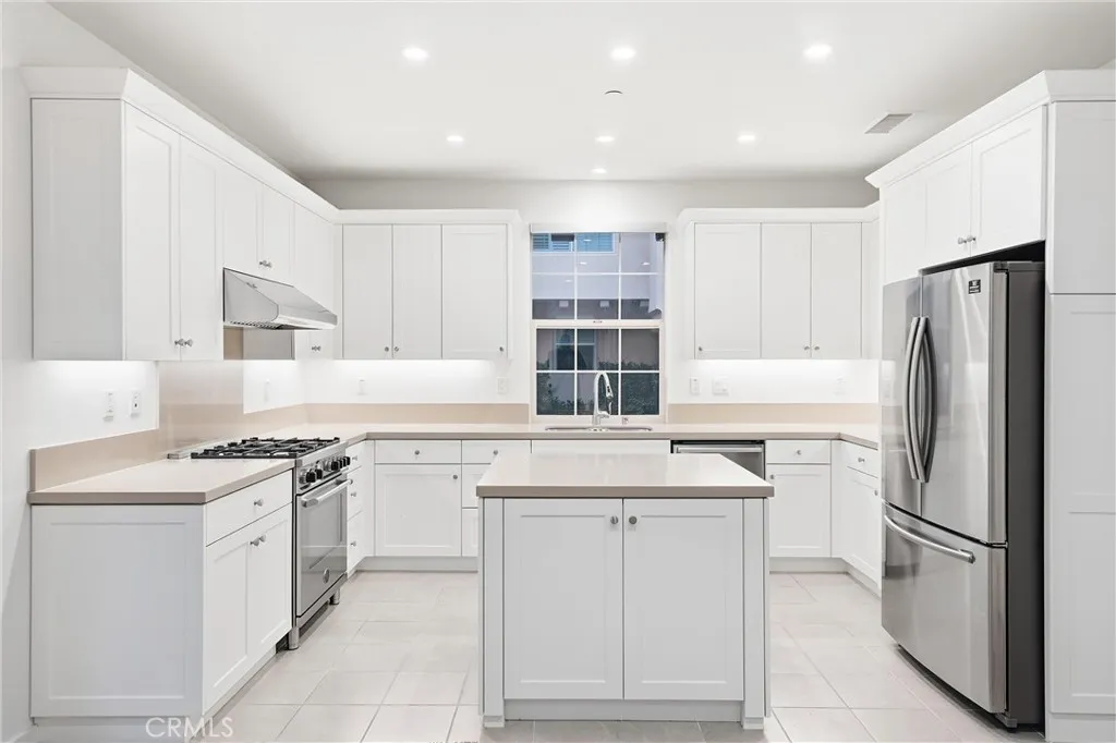 Additional image 7 of 125 Messenger, Irvine, CA 92618