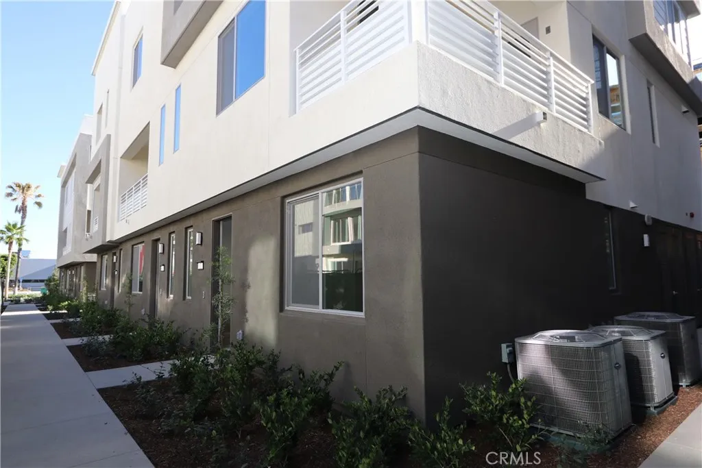 Additional image 4 of 1890 S Westside Drive Unit 61, Anaheim, CA 92805