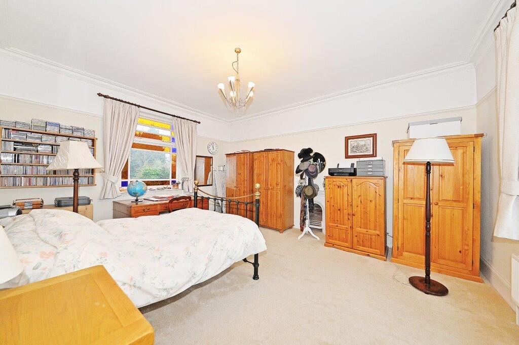 房产图片 24 - 埃奇巴斯顿，克拉伦登路