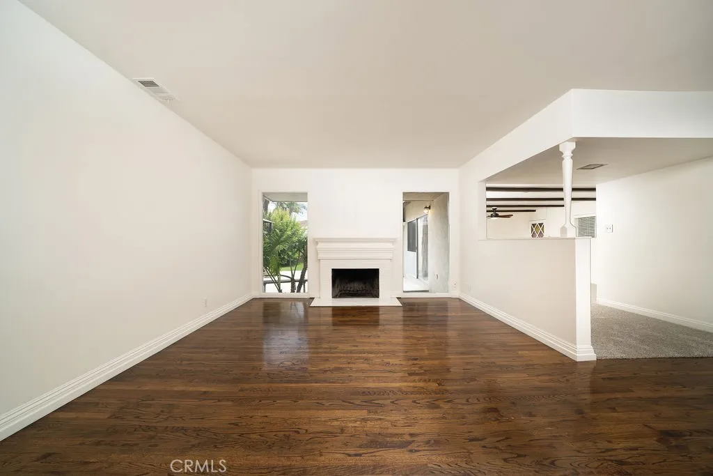 Additional image 41 of 2542 Vuelta Grande Ave, Long Beach, CA 90815