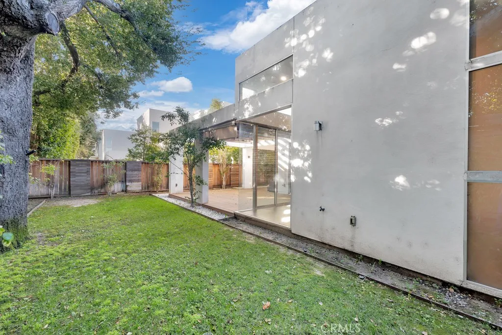 Additional image 38 of 16518 Moorpark Street, Encino, CA 91436