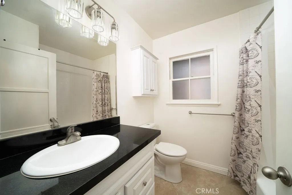 Additional image 25 of 2542 Vuelta Grande Ave, Long Beach, CA 90815