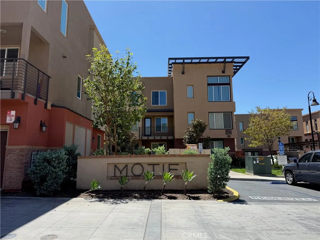 Additional image 68 of 422 W Route 66 Unit 1, Glendora, CA 91740