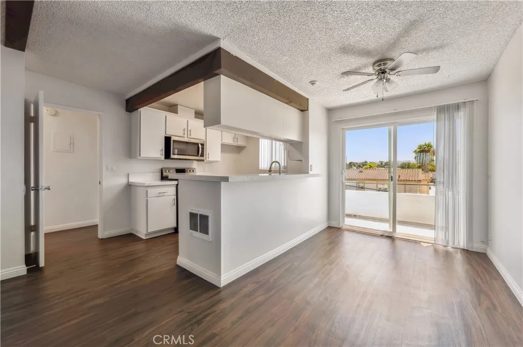 Additional image 63 of 415 S Prospect Avenue Unit 215, Redondo Beach, CA 90277