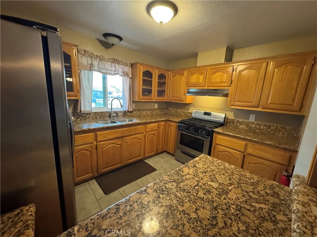 Additional image 13 of 428 E Montrose St, Rialto, CA 92376