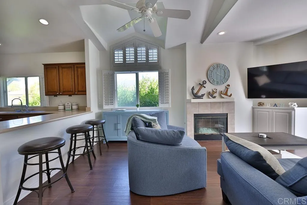 Additional image 76 of 828 D Avenue, Coronado, CA 92118