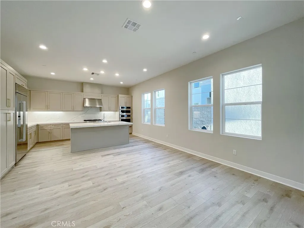 Additional image 26 of 140 Holliston, Lake Forest, CA 92630