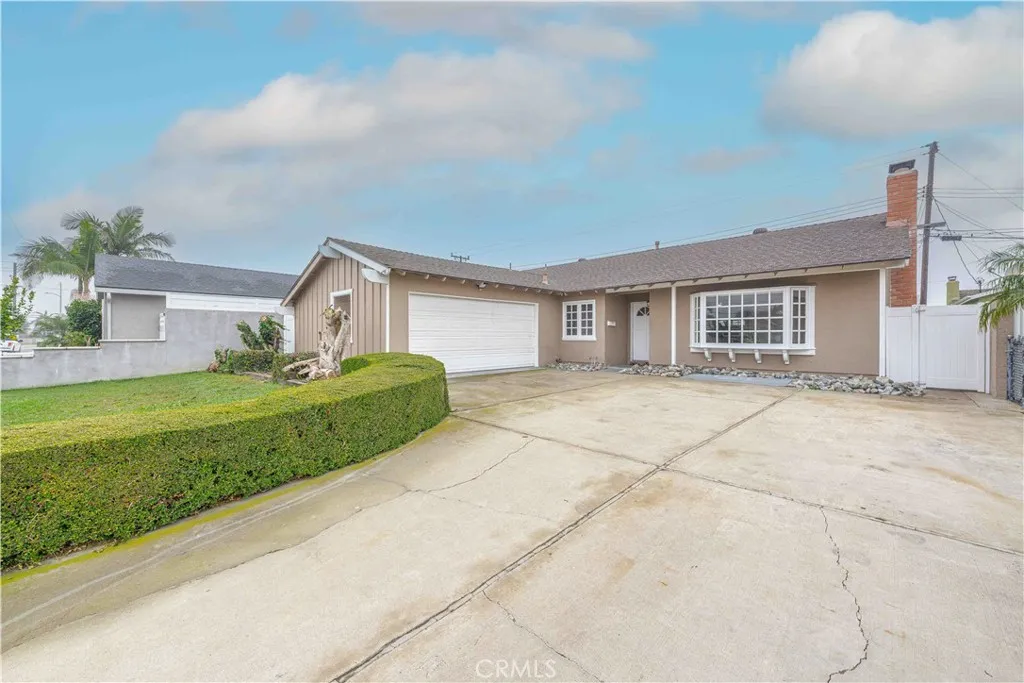 Additional image 2 of 17391 Waal Circle, Huntington Beach, CA 92647