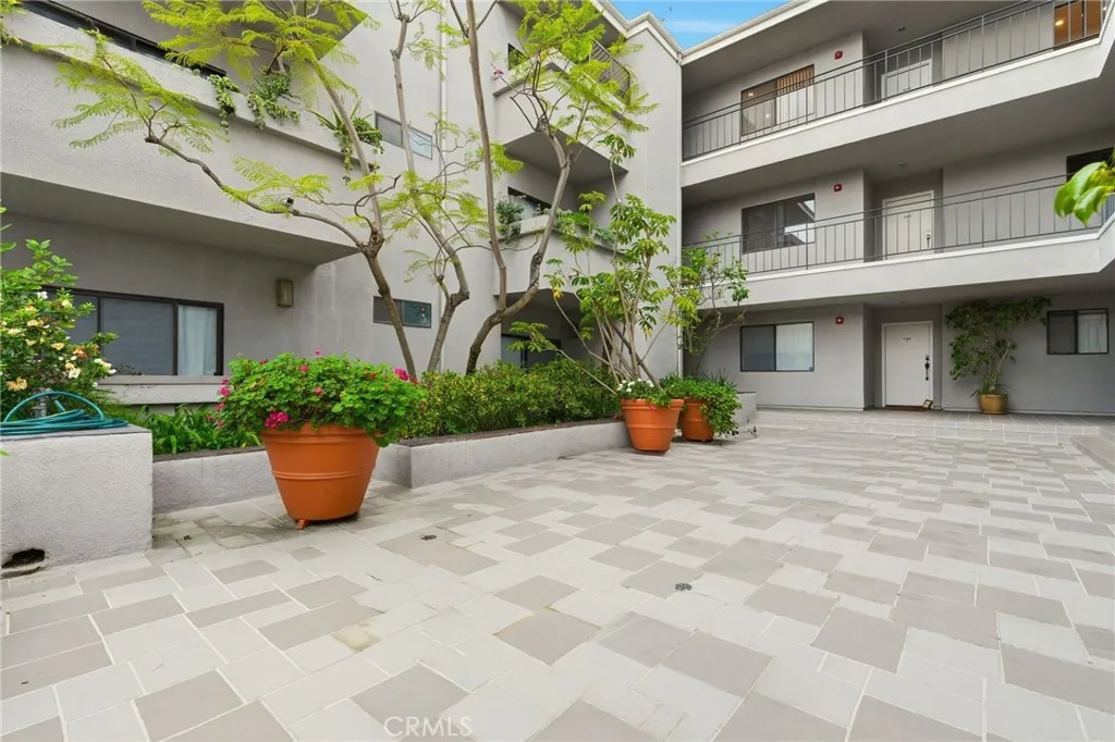 Additional image 54 of 2219 S Bentley Avenue Unit 303, Los Angeles, CA 90064