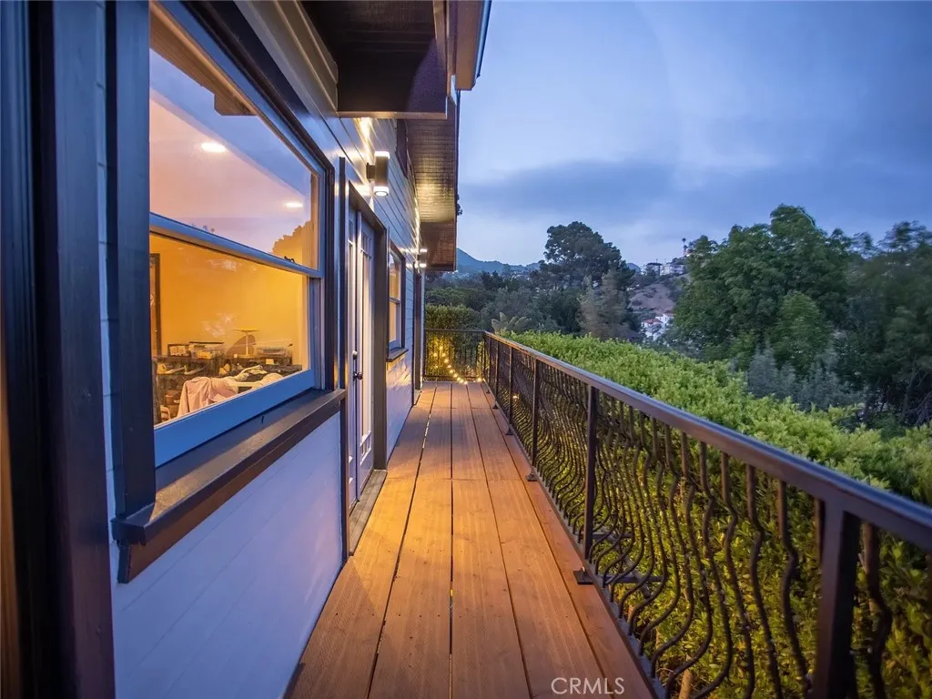 Additional image 53 of 2597 Dearborn, Los Angeles, CA 90068